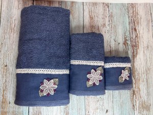Набор из трех полотенец Fakili Tekstil. Баня 70*140/лицо 50*90/Руки 30*50. Цветок синий